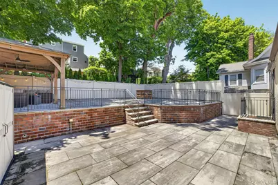 27 Desmond Avenue, Bronxville, NY 10708 - Photo 33