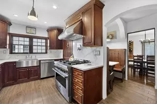 27 Desmond Ave, Bronxville, NY 10708 - Photo 11