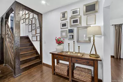27 Desmond Avenue, Bronxville, NY 10708 - Photo 17
