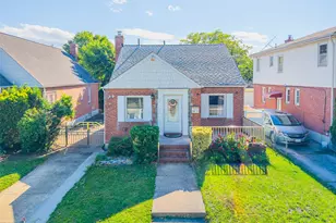 58-16 198th St, Fresh Meadows, NY 11365 - Photo 11