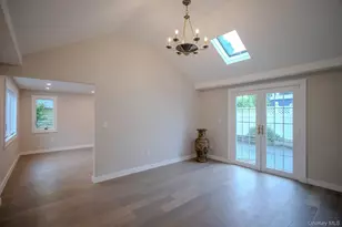48 Ripple Ln, Levittown, NY 11756 - Photo 11