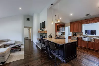 7 Longacre Drive, Huntington, NY 11743 - Photo 11