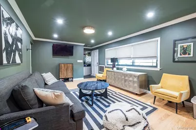 69 W 22nd Street, Huntington Station, NY 11746 - Photo 5