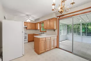 34 Julie Dr, Hopewell Junction, NY 12533 - Photo 11