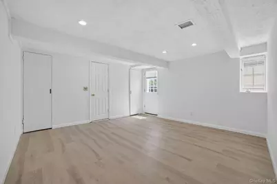 263 Croydon Road, Yonkers, NY 10710 - Photo 29