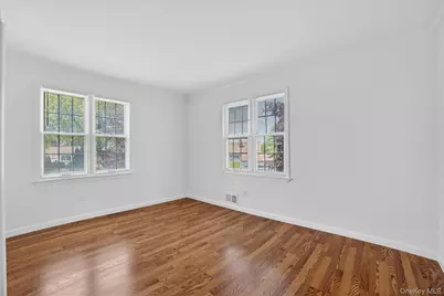 263 Croydon Road, Yonkers, NY 10710 - Photo 25