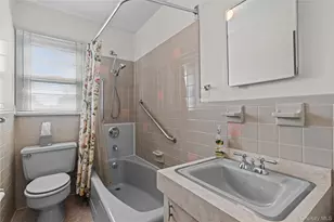 11 Dearborn St, New Rochelle, NY 10801 - Photo 27