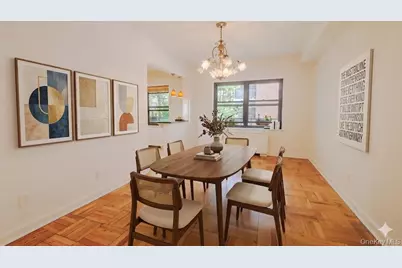 20 Canterbury Road #1P, Great Neck, NY 11021 - Photo 13