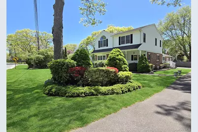 30 Park Avenue, Shirley, NY 11967 - Photo 5