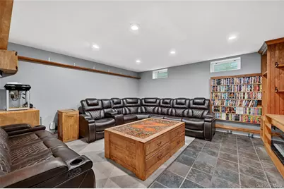 351 Jackson Avenue, New Windsor, NY 12553 - Photo 35