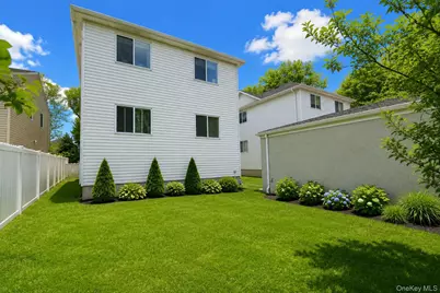 172 Mac Gregor Street, New York, NY 10309 - Photo 3