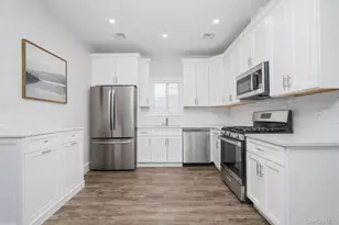 172 Mac Gregor St, New York, NY 10309 - Photo 9