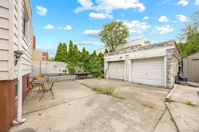 3707 20th Road, Astoria, NY 11105 - Photo 17