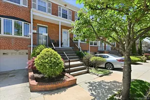 6369 Douglaston Pkwy, Douglaston, NY 11362 - Photo 3