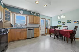 6369 Douglaston Pkwy, Douglaston, NY 11362 - Photo 11