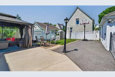 437 Fourth Avenue, Pelham, NY 10803 - Photo 29