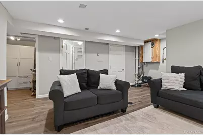 437 Fourth Avenue, Pelham, NY 10803 - Photo 23