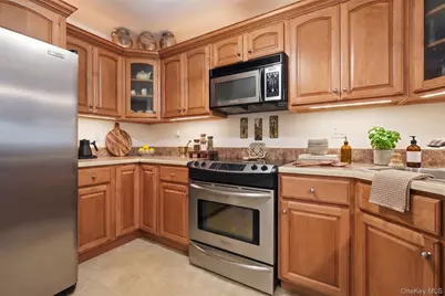 100 Daly Boulevard #2403, Oceanside, NY 11572 - Photo 3