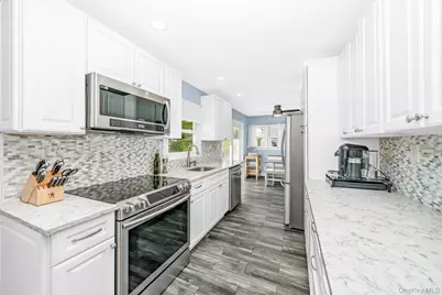 505 Lariat Lane, Bethpage, NY 11714 - Photo 11
