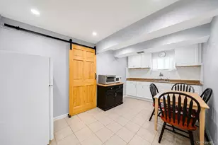 7 Berkeley Ave, Selden, NY 11784 - Photo 17