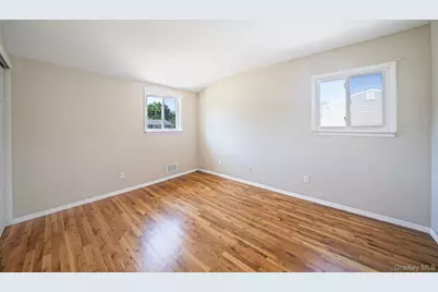 7 Berkeley Avenue, Selden, NY 11784 - Photo 13