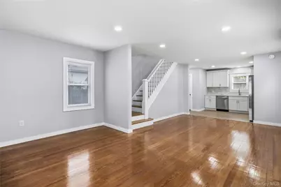 890 Kings Parkway, Baldwin, NY 11510 - Photo 3
