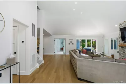 3 Heiko Court, Northport, NY 11768 - Photo 5