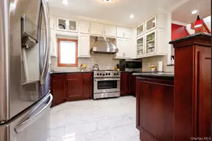 269-11 Union Tpke, New Hyde Park, NY 11040 - Photo 5