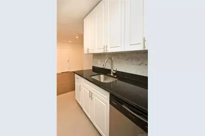 140 E Hartsdale Avenue #4F, Hartsdale, NY 10530 - Photo 5