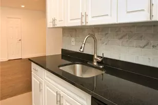 140 E Hartsdale Ave, Hartsdale, NY 10530 - Photo 5