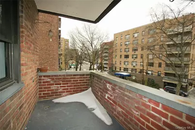 140 E Hartsdale Avenue #4F, Hartsdale, NY 10530 - Photo 7