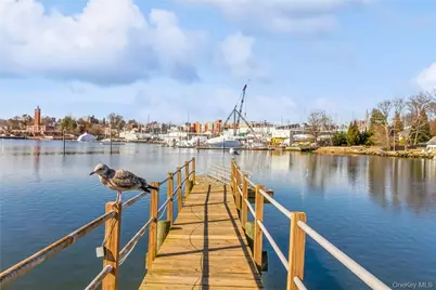 632 Shore Acres Drive, Mamaroneck, NY 10543 - Photo 3