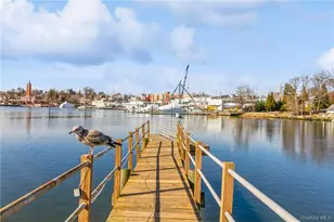 632 Shore Acres Dr, Mamaroneck, NY 10543 - Photo 3