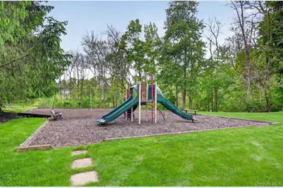 31 Bridgewater Way, Poughkeepsie, NY 12601 - Photo 21