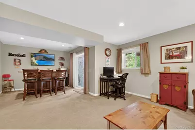 31 Bridgewater Way, Poughkeepsie, NY 12601 - Photo 17