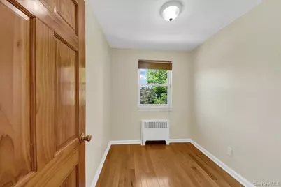 2930 Dudley Avenue, Bronx, NY 10461 - Photo 19