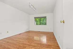 311 N Greeley Ave, Chappaqua, NY 10514 - Photo 9