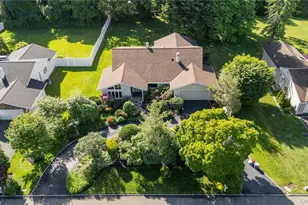 18 Kristi Dr, Muttontown, NY 11753 - Photo 33