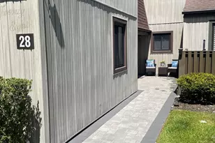 28 Strathmore Gate Dr, Stony Brook, NY 11790 - Photo 17