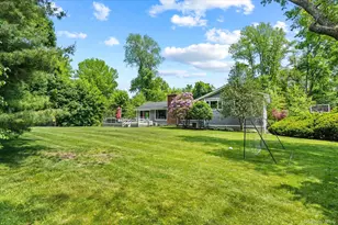 125 Hicks Ln, Great Neck, NY 11024 - Photo 29