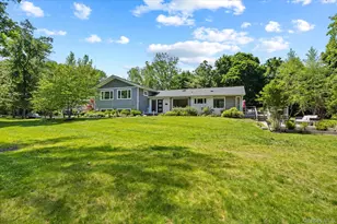 125 Hicks Ln, Great Neck, NY 11024 - Photo 25