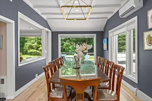 125 Hicks Ln, Great Neck, NY 11024 - Photo 9