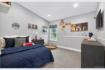 88 Hidden Ridge Drive, Syosset, NY 11791 - Photo 23