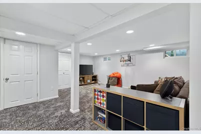 88 Hidden Ridge Drive, Syosset, NY 11791 - Photo 27