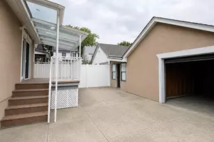 33-15 208th St, Bayside, NY 11361 - Photo 3
