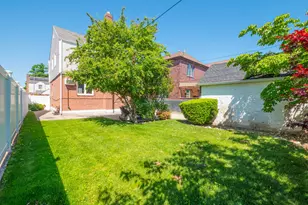 76-11 173rd St, Fresh Meadows, NY 11366 - Photo 35