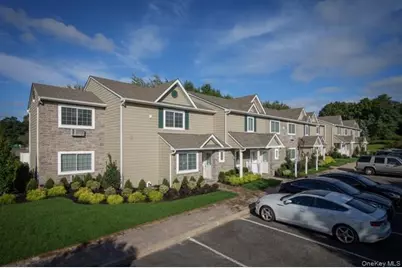 2 Victorian Court #378, Holtsville, NY 11742 - Photo 1