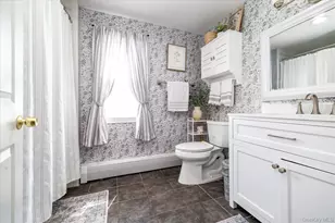 2015 Freeman Ave, East Meadow, NY 11554 - Photo 17
