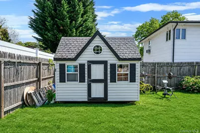 449 Chelsea Avenue, West Babylon, NY 11704 - Photo 15