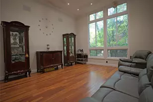 31 Dawn Ln, Suffern, NY 10901 - Photo 5